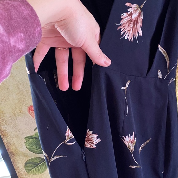 Lush navy blue floral print thin strap maxi dress - Picture 3 of 4